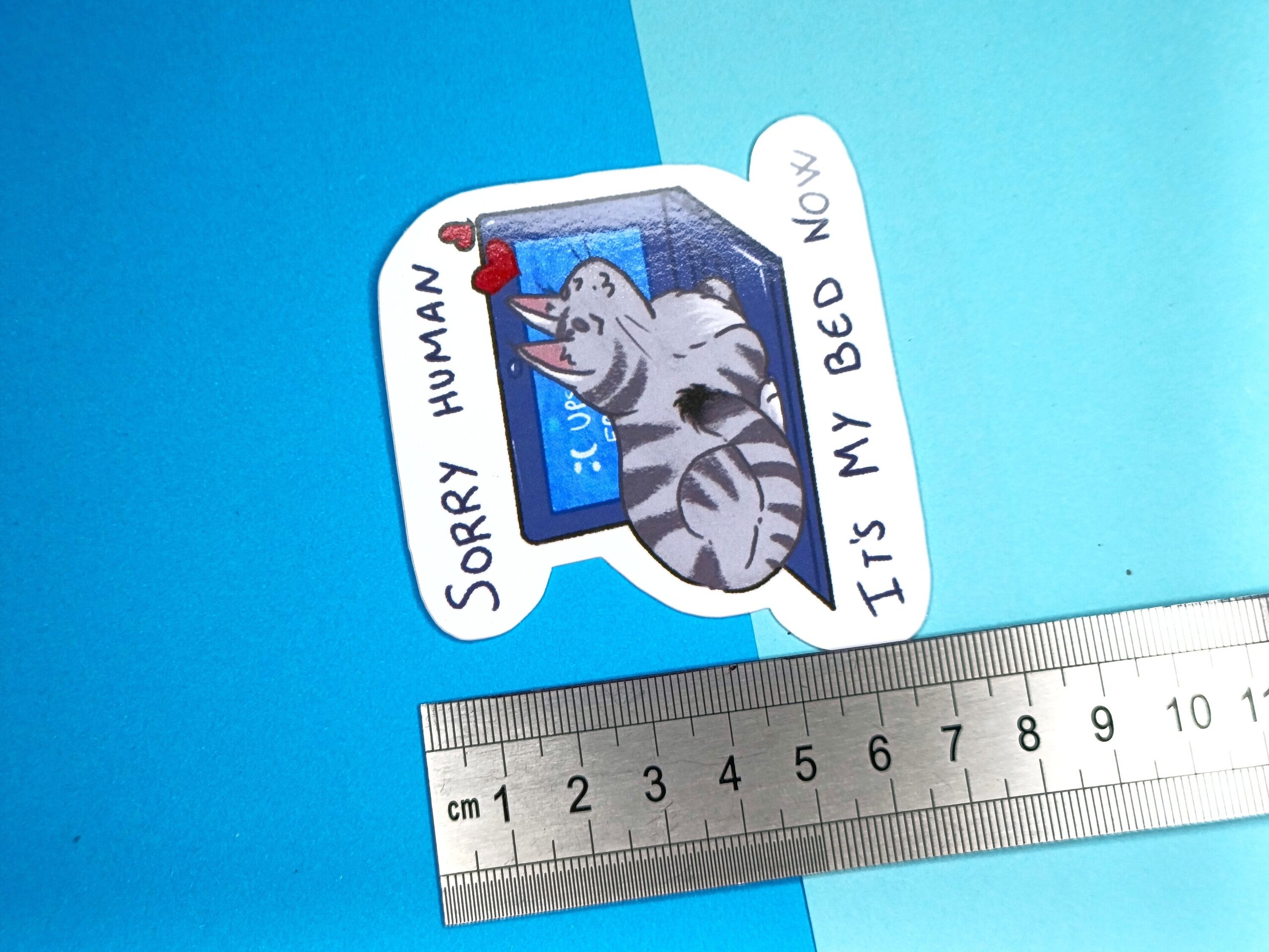 Pegatina de vinilo de gatito sobre un ordenador - 3